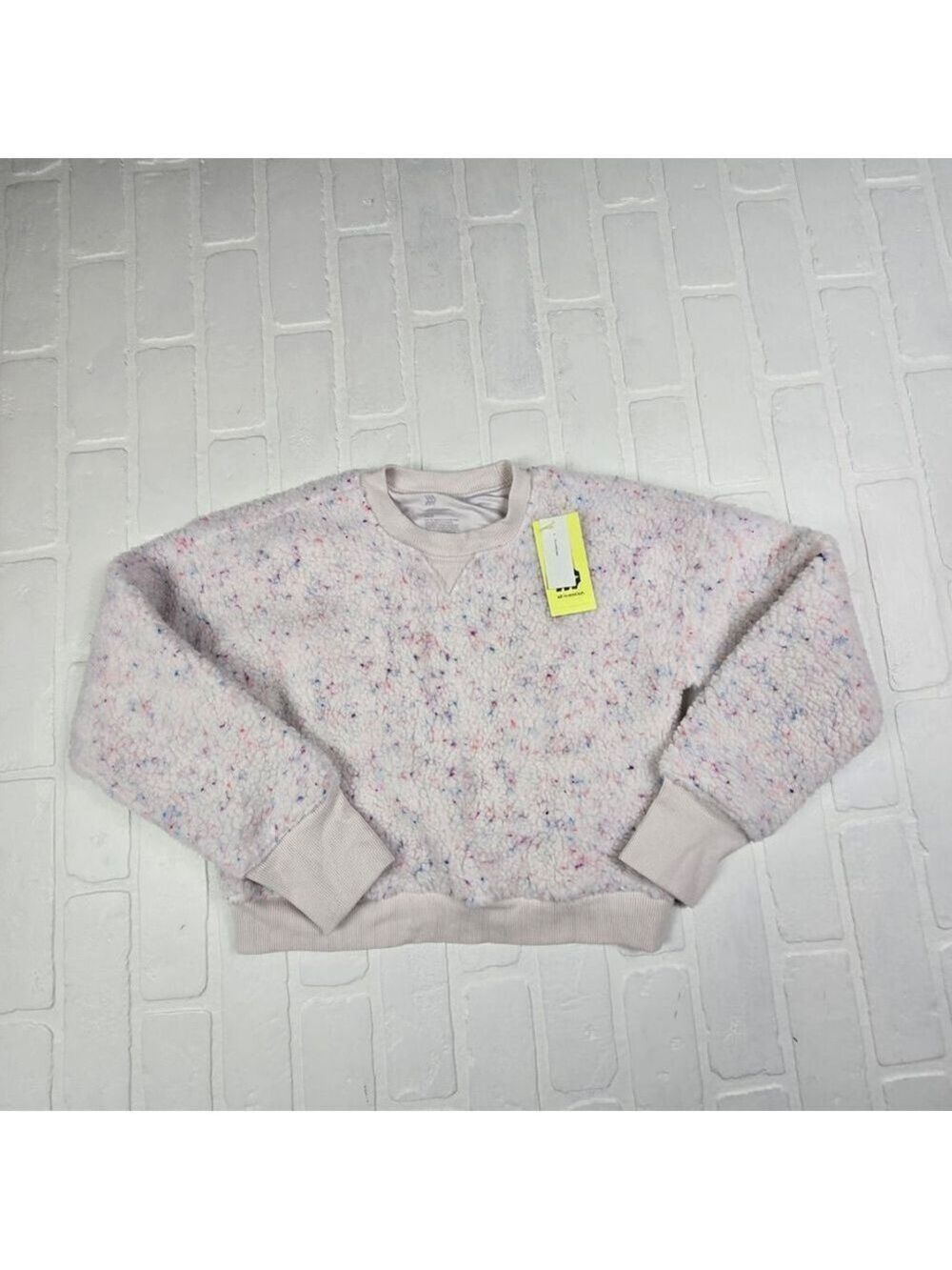 All In Motion Faux Shealing Pullover Size Medium Girls (8)